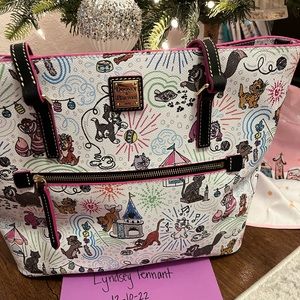 Brand new Dooney & Burke Disney cats tote